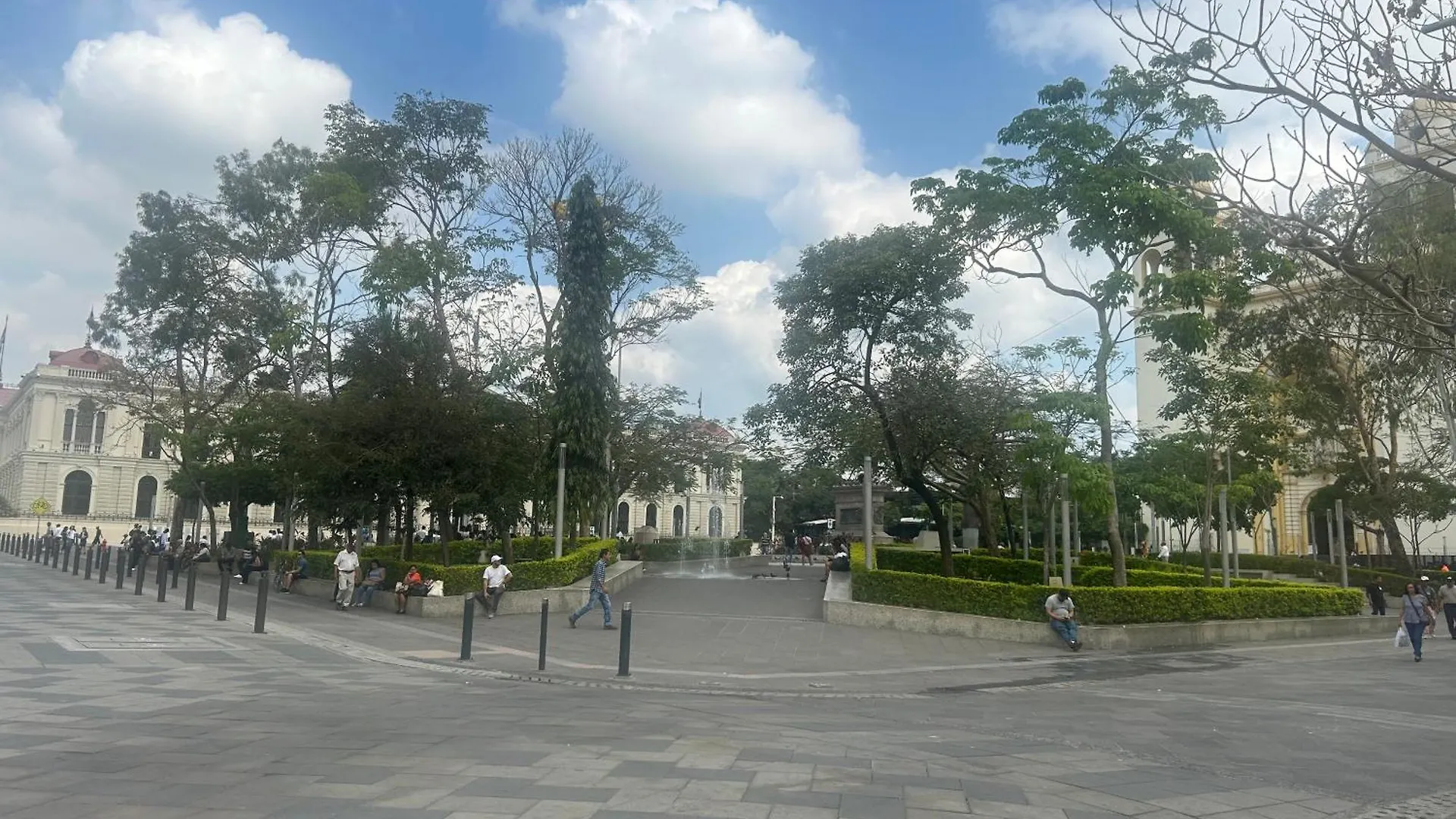 Inaquito Gold Hostal 0*, Quito Ecuador
